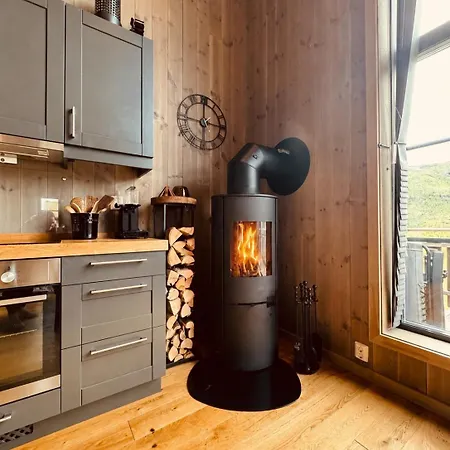 New! Modern And Cozy - 4 Bedrooms Eidfjord